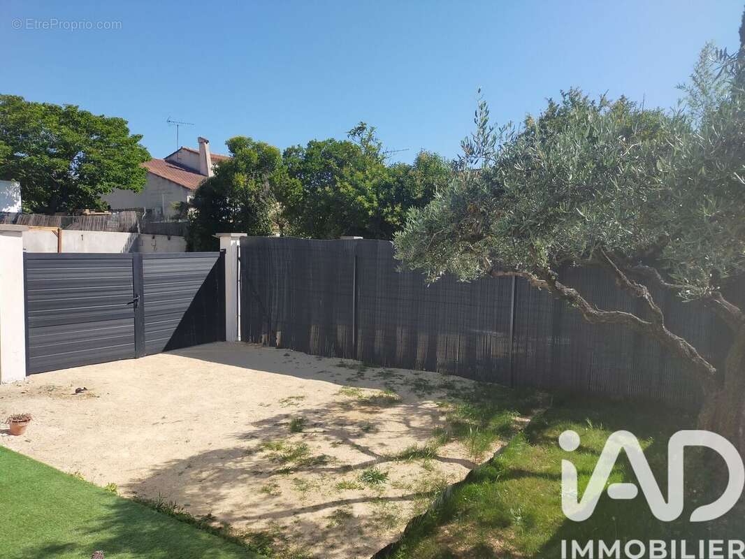 Photo 6 - Terrain à NIMES