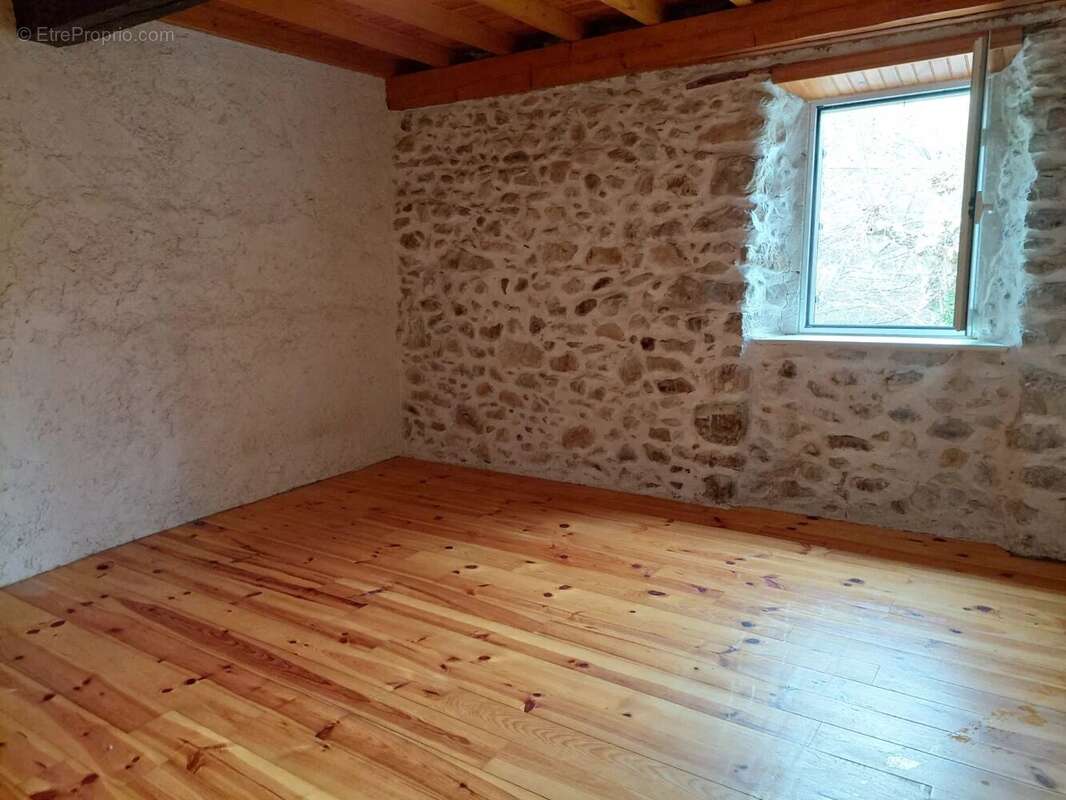 Maison à LE MAS-D'AZIL