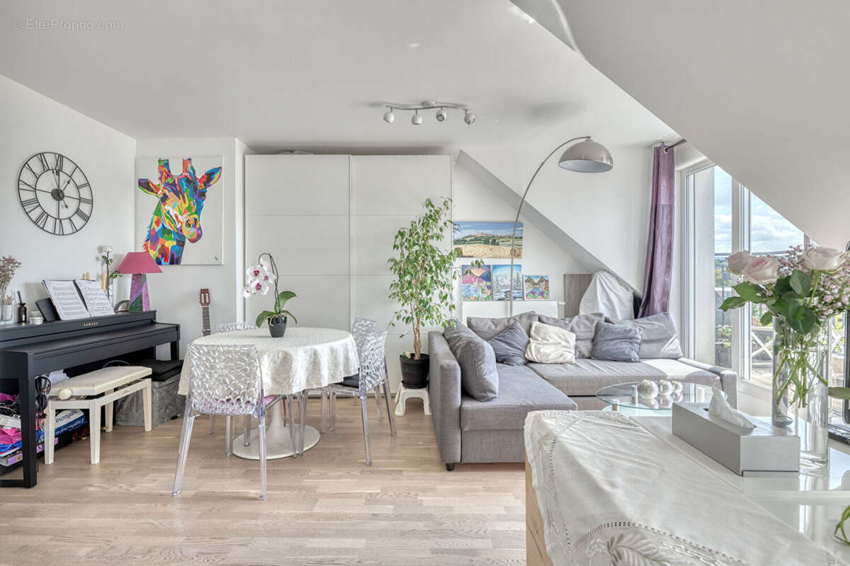 Appartement à LE PERREUX-SUR-MARNE