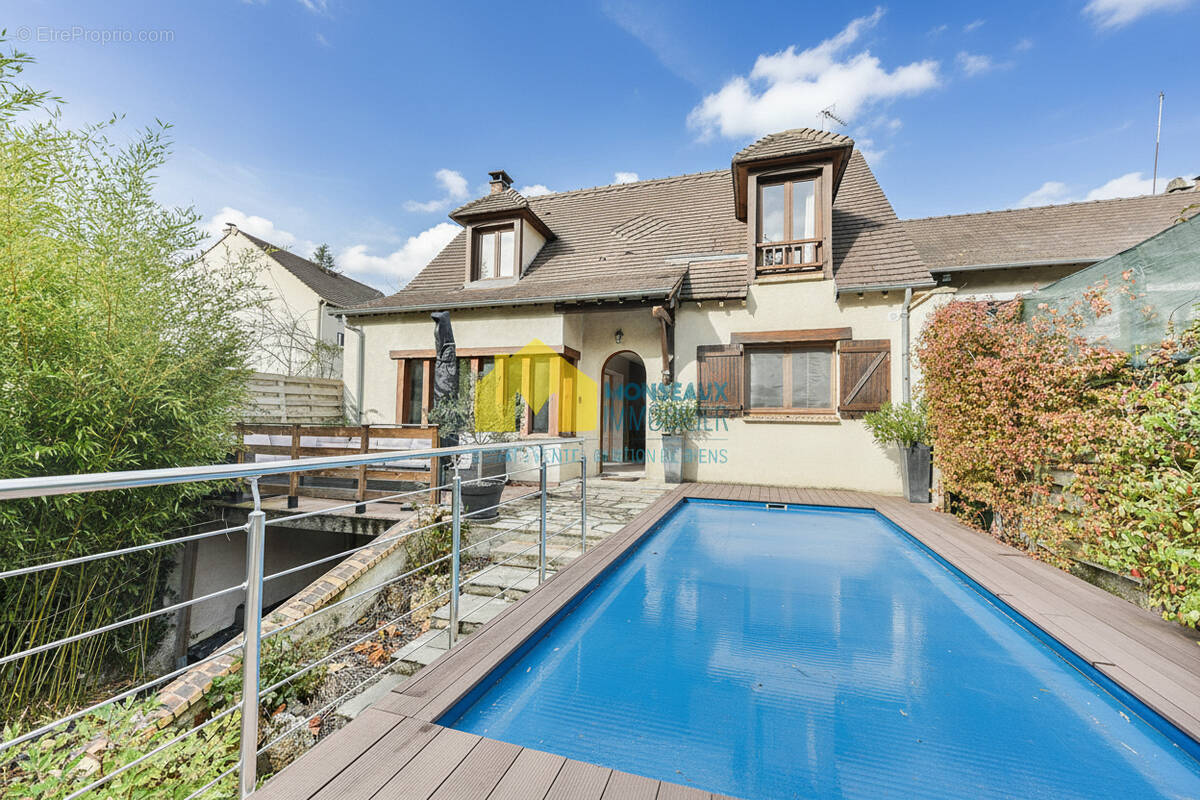 Maison à VILLIERS-SUR-ORGE