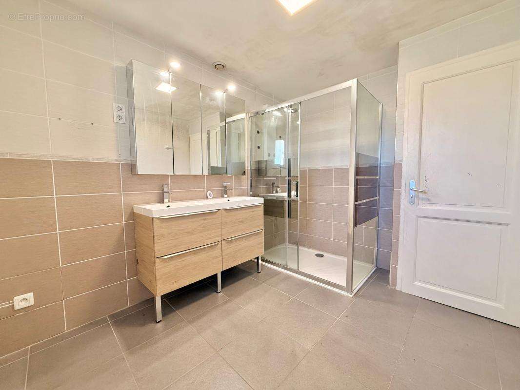 Maison 4 chambres 108m² - photo 7