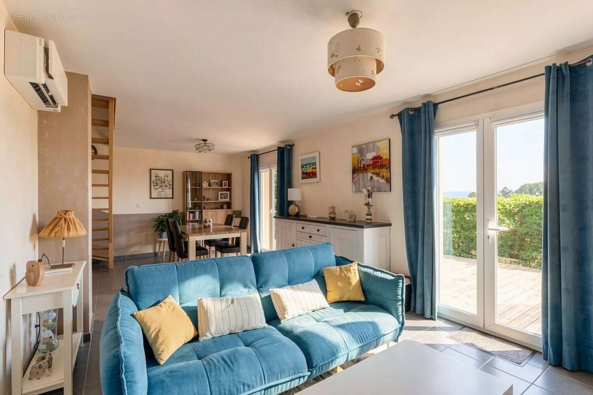 Maison à FRANS