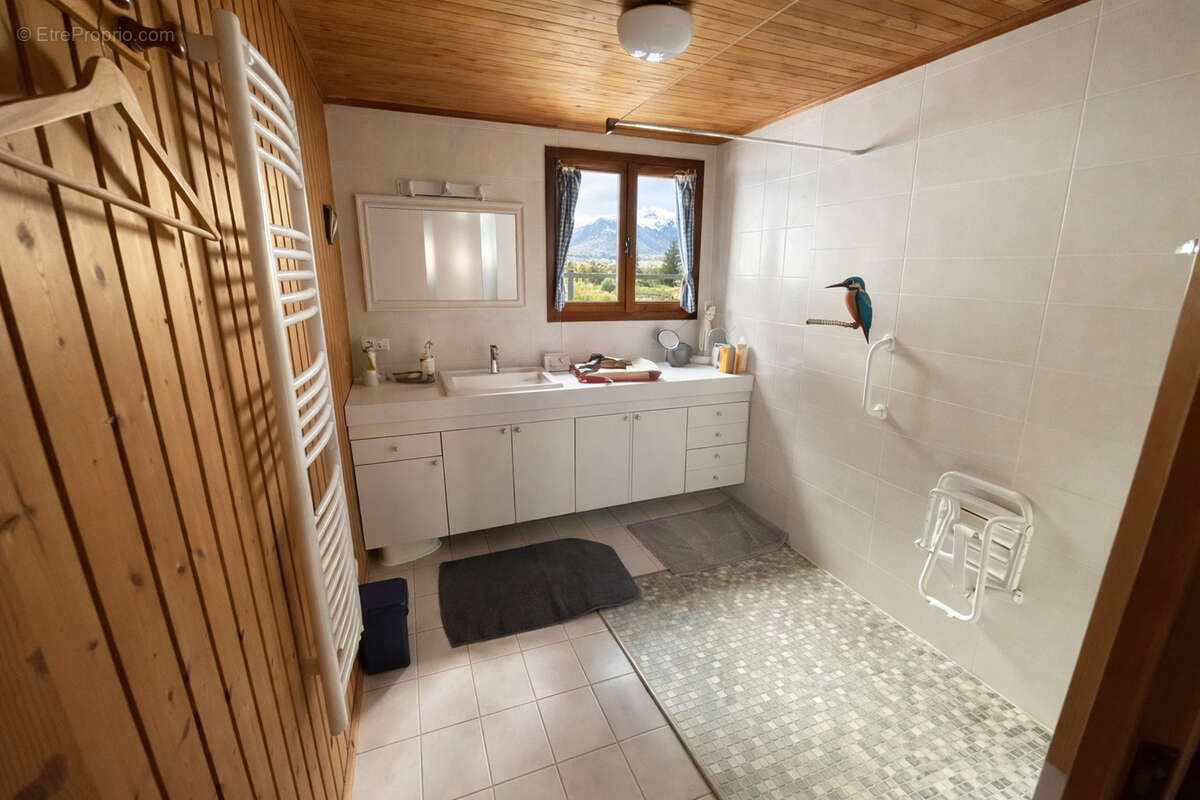 Maison à BOGEVE