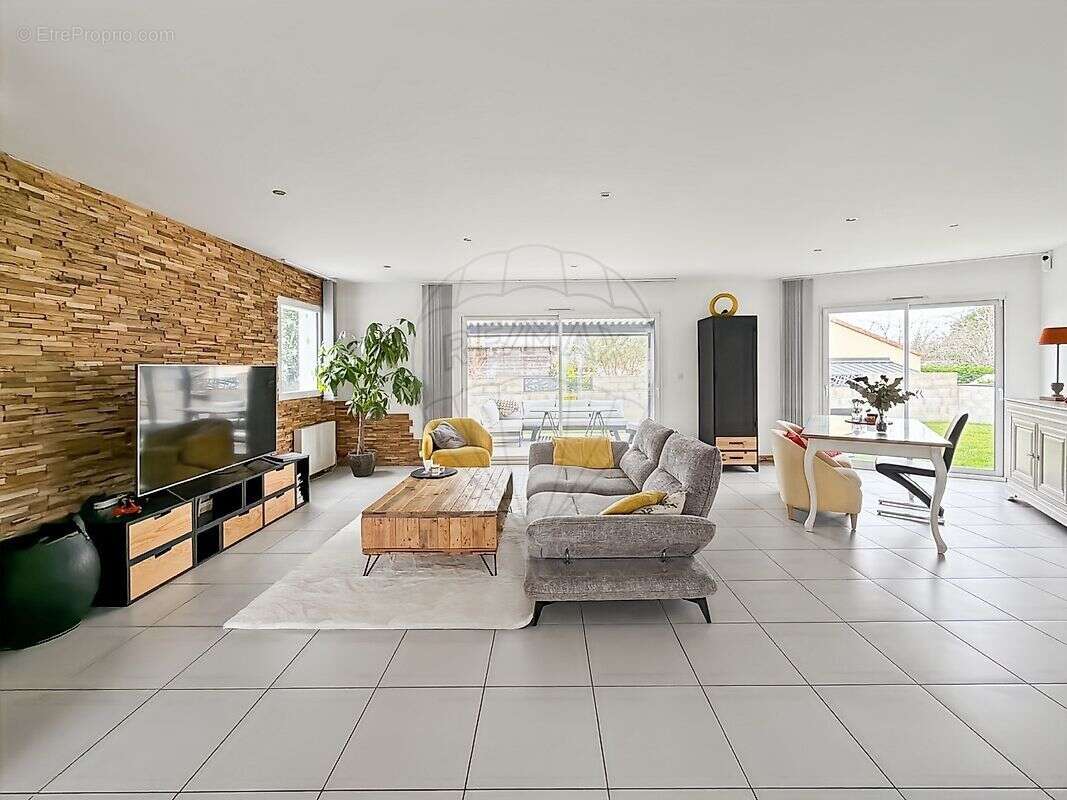 Maison à LE LOROUX-BOTTEREAU