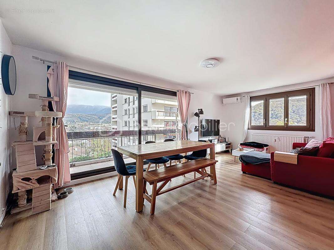 Appartement à ECHIROLLES