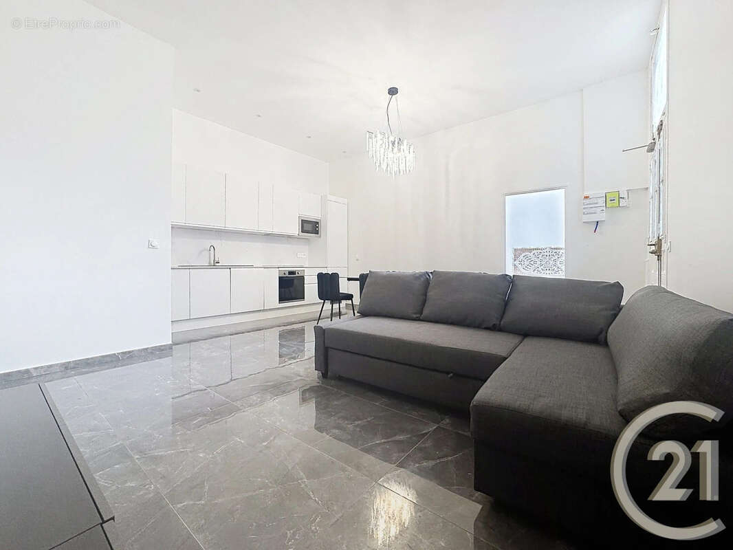 Appartement à PARIS-12E
