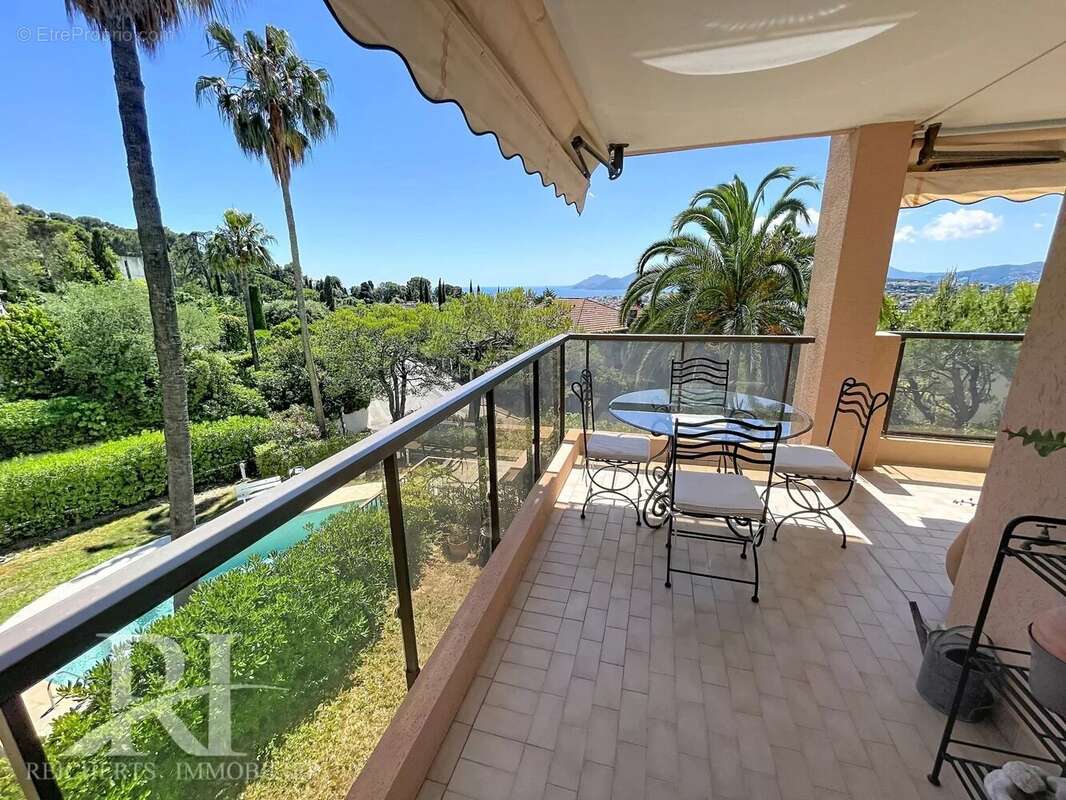 Appartement à LE CANNET