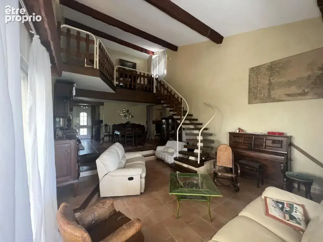 Maison 175 m² à Saint-Clement-De-Riviere  - photo 4