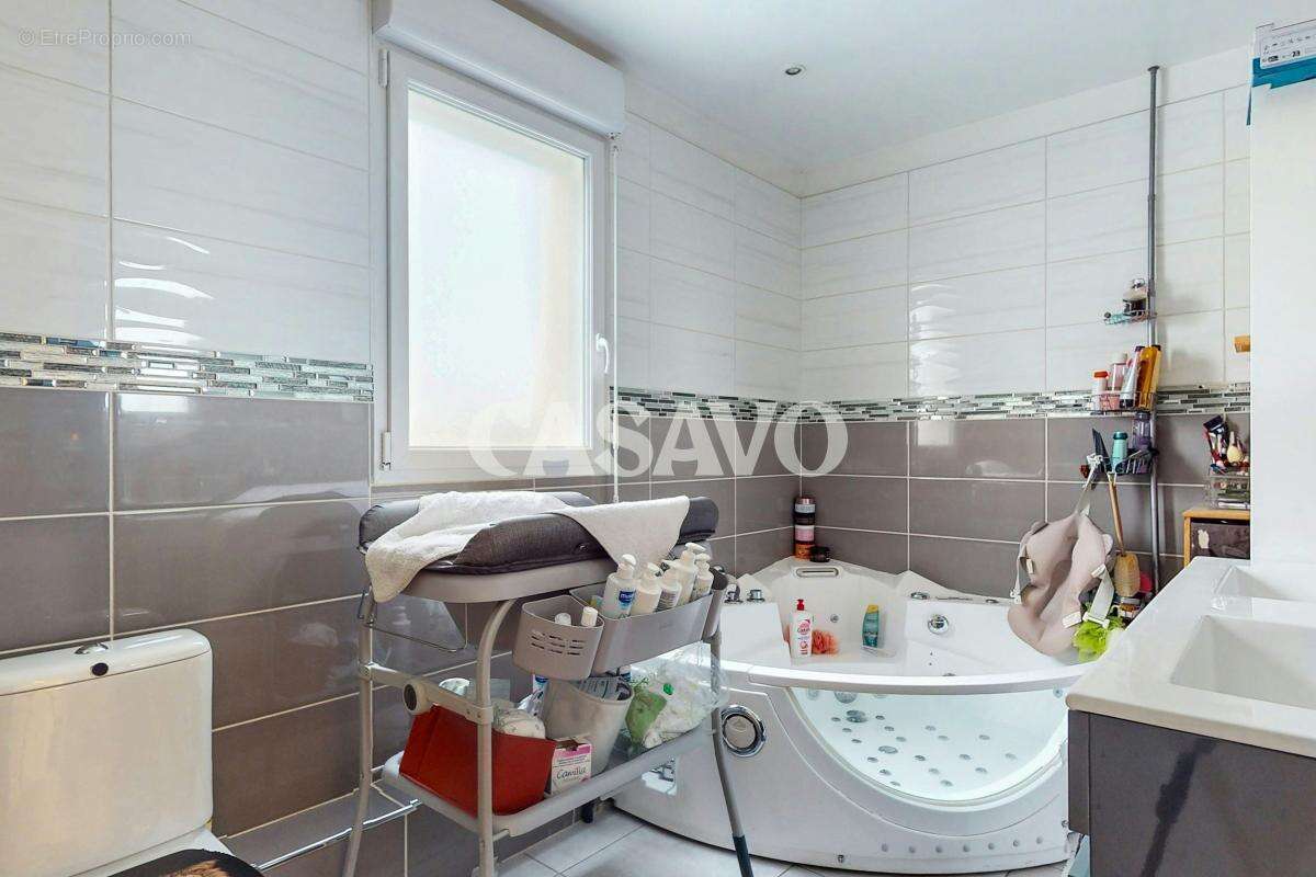 Vente Maison 5 pièces de 122m² - 77124 Villenoy - photo 8