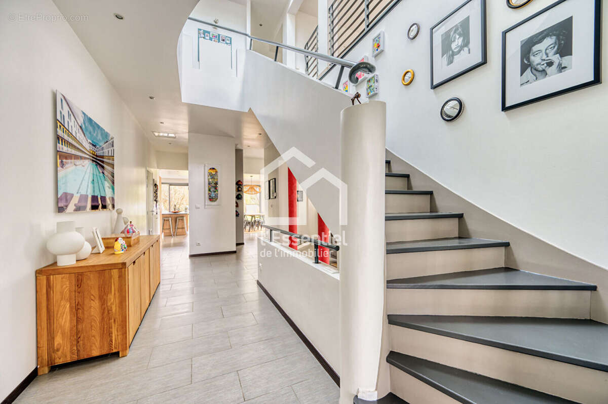 Maison à MAISONS-LAFFITTE