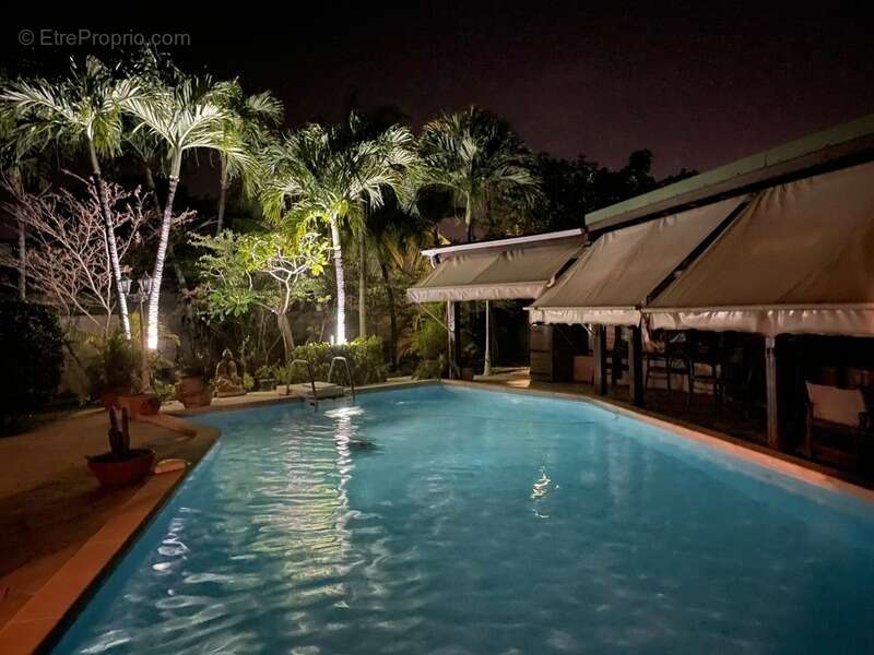 Maison à BAIE-MAHAULT