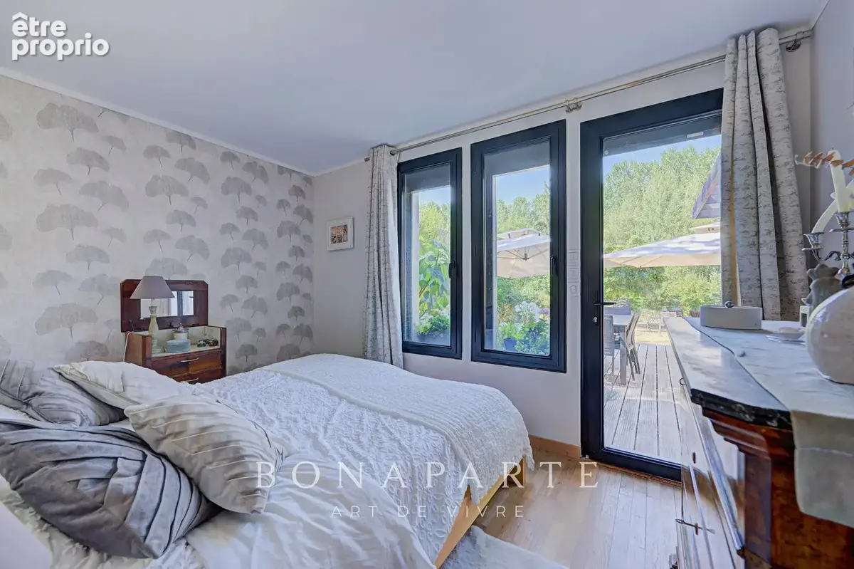 Maison d'architecte - 235 m² - ROCHEFORT-EN-YVELINES PROCHE - photo 12