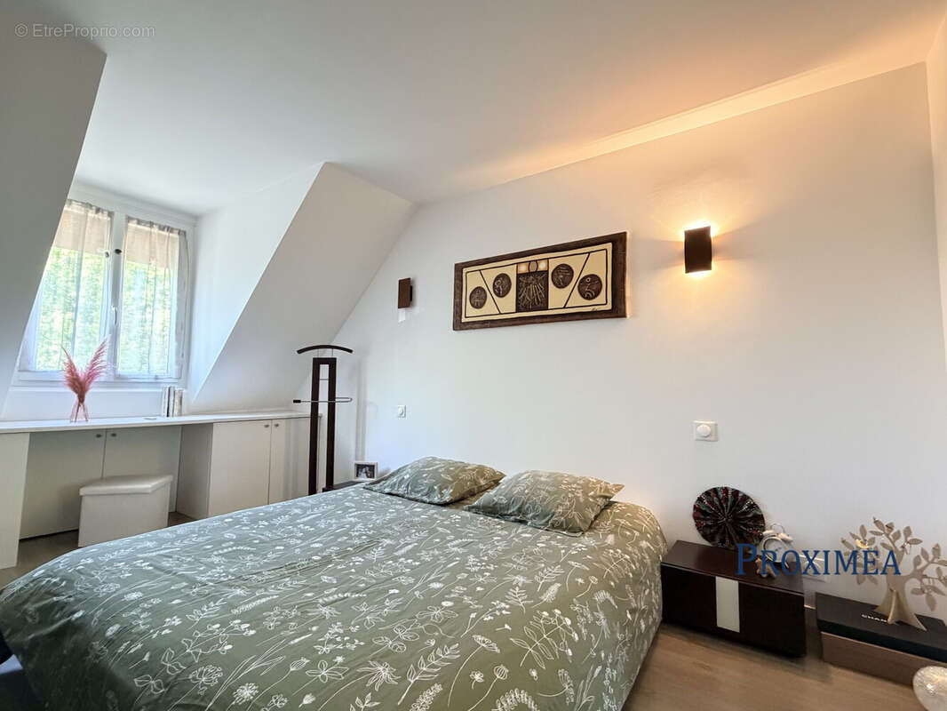 Maison à PONTAULT-COMBAULT