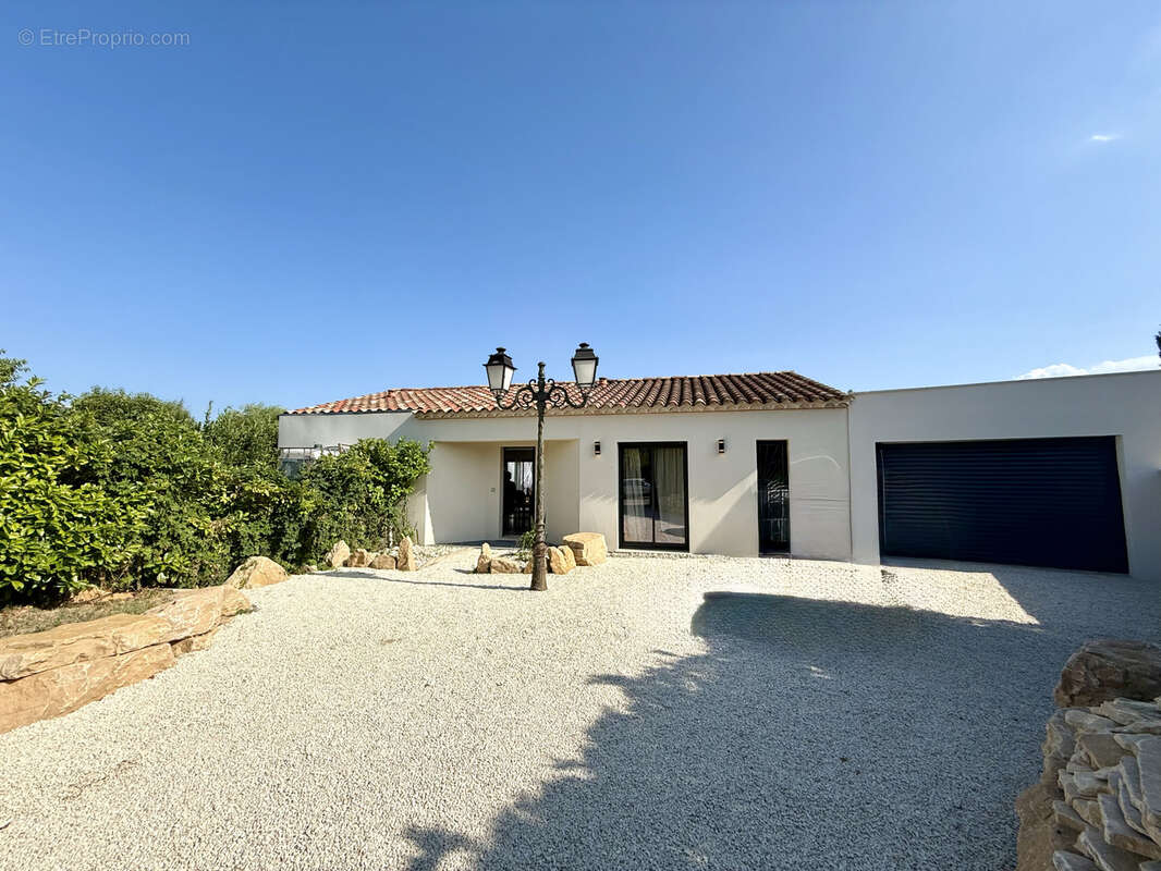 Maison à TULETTE