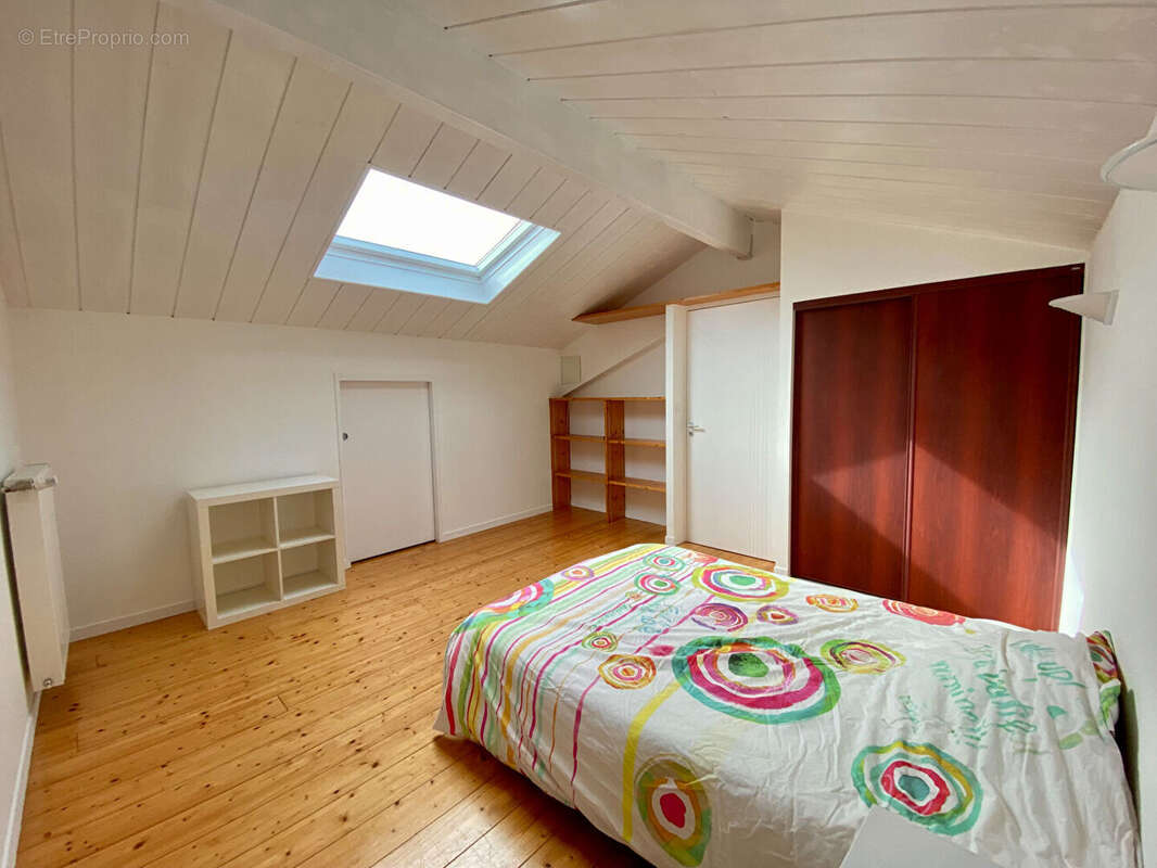 Maison à LA CHAPELLE-BATON