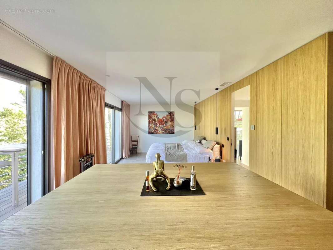 Maison à LE THOLONET