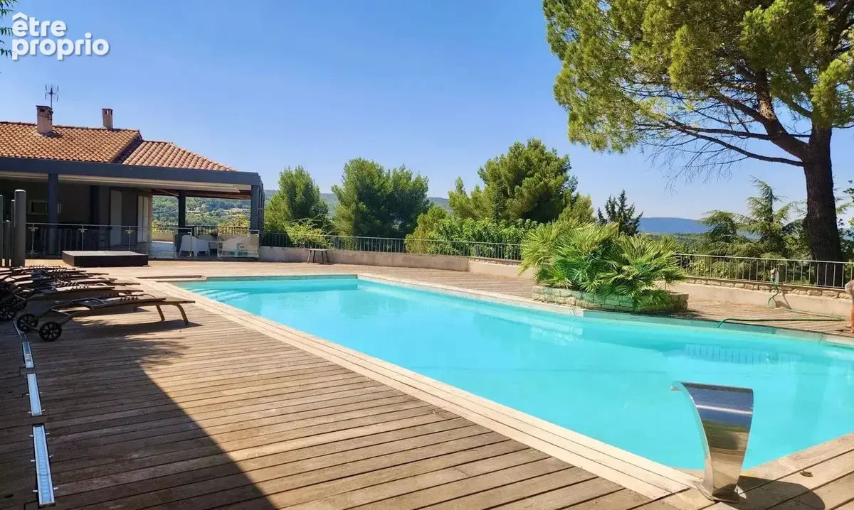 e6aad2bd1db9a2f6dfb564370a91cbcb - Maison à APT