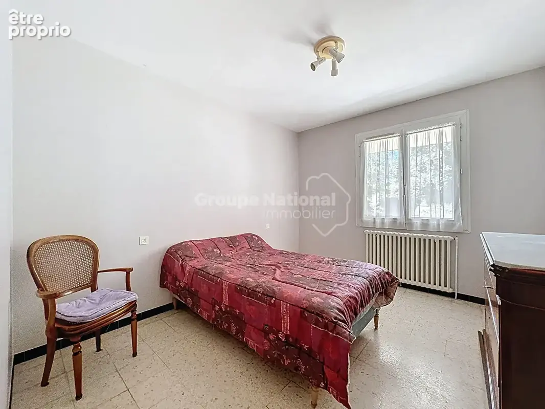 Maison 7 chambres ? dpe b ? 2 appartements possibles ? grand garage ? terrain piscinable - photo 8