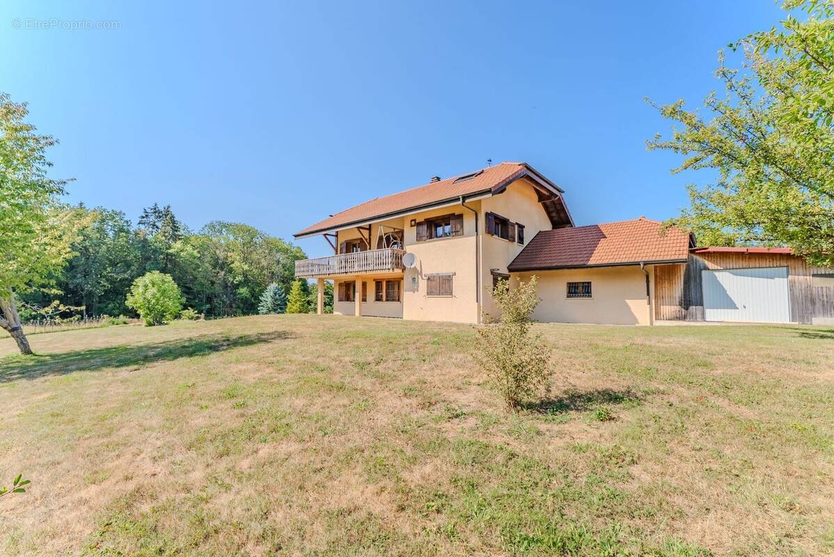 Maison à SAINT-PAUL-EN-CHABLAIS