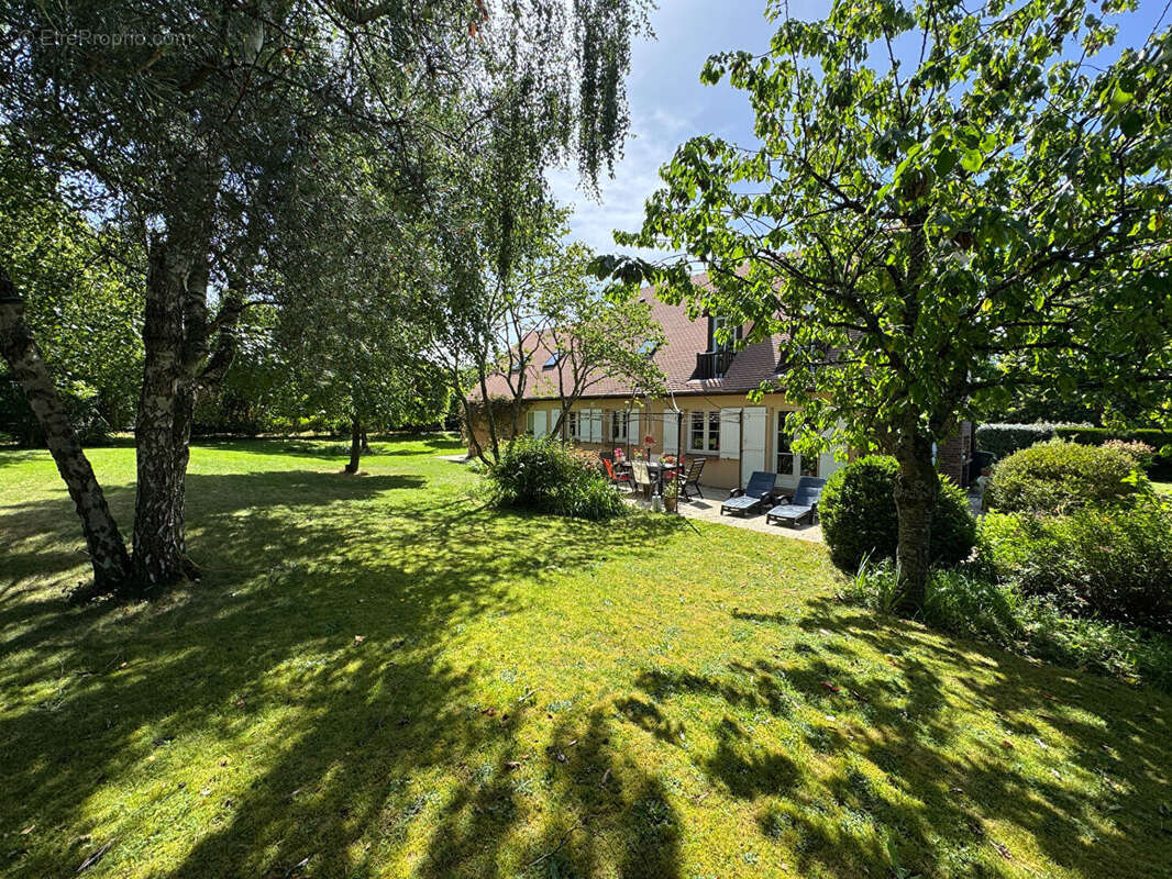Maison à MONTFORT-L'AMAURY