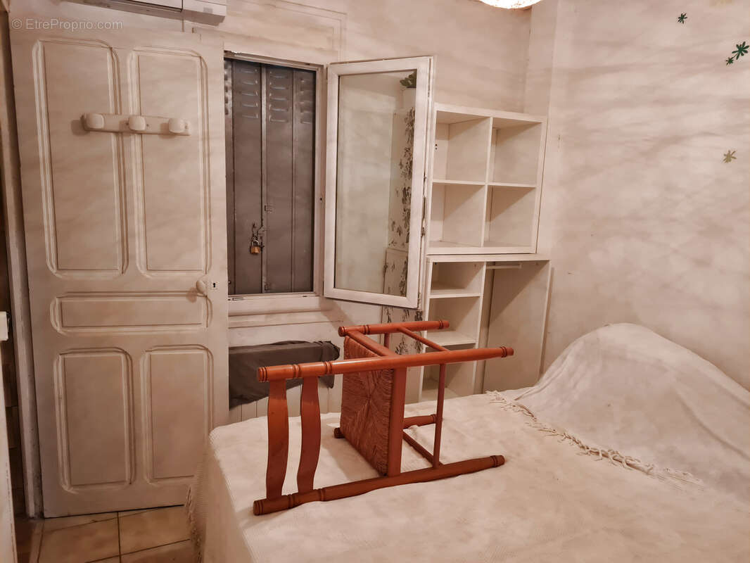 A vendre maison de ville avec jardin à 5mn du cœur de Céret. - photo 9