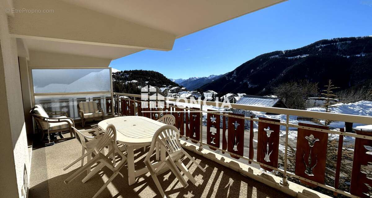 Appartement à SAINT-ETIENNE-DE-TINEE