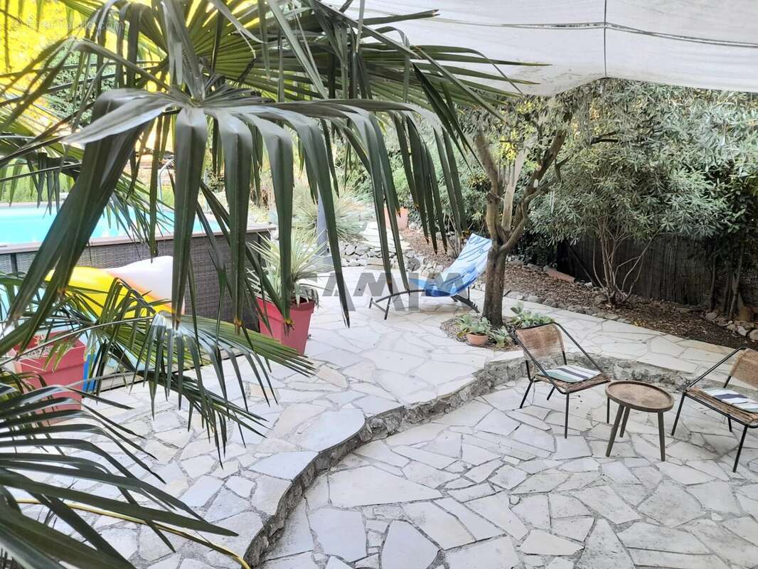 A vendre  - maison de village authentique  renovee  et jardi - photo 5