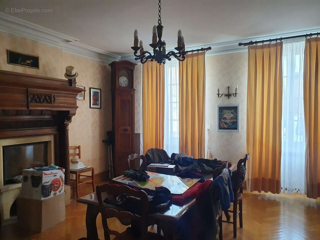 Maison à RIOUX