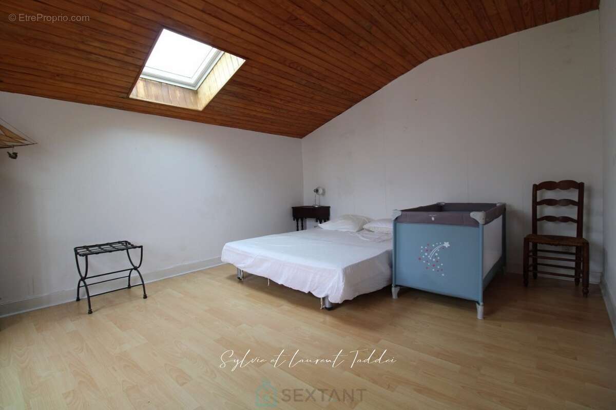 Maison à BARBEZIEUX-SAINT-HILAIRE