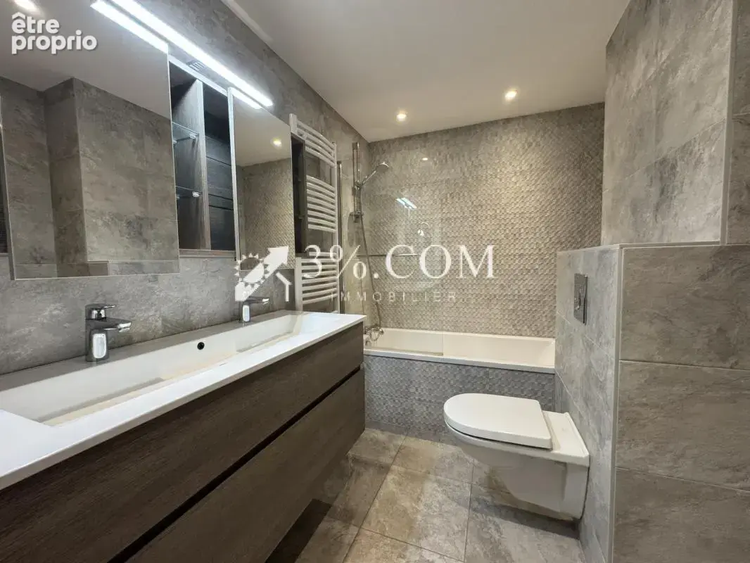 3%COM Très beau Duplex avec 2 terrasses - garage - parking - photo 7