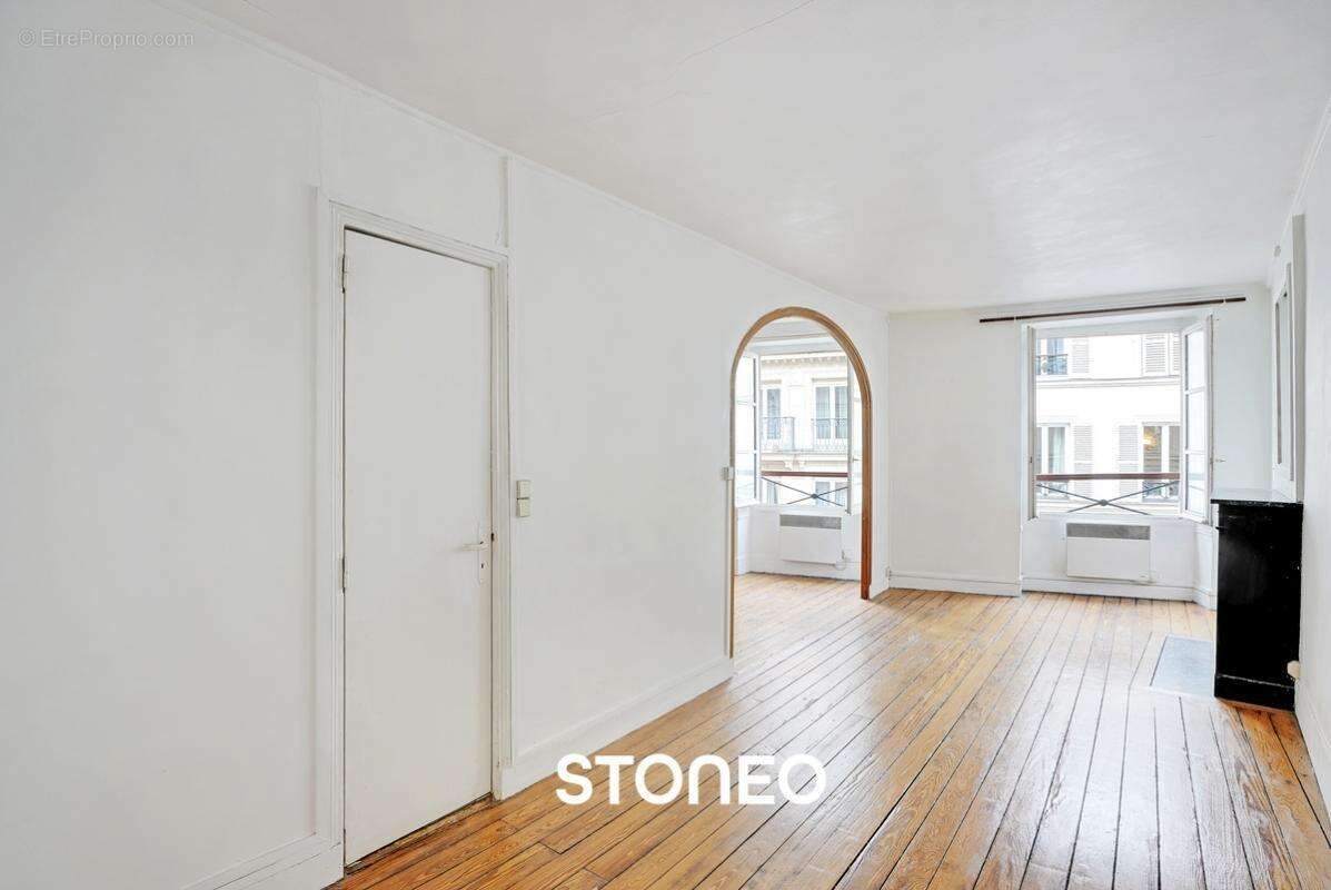 Appartement à PARIS-9E