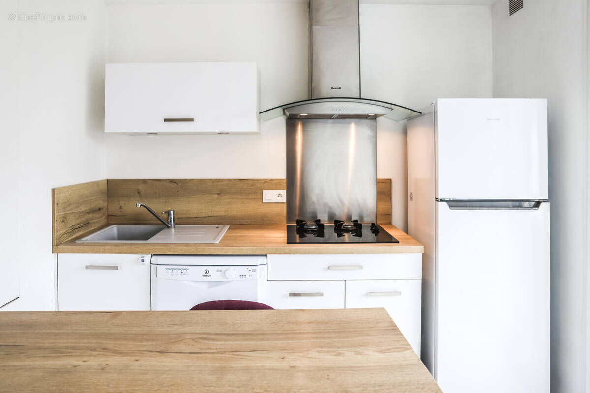 Bel appartement - proche commerces de royan - - photo 2