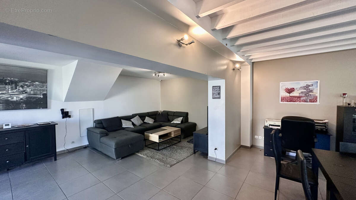 Maison à ROMANS-SUR-ISERE
