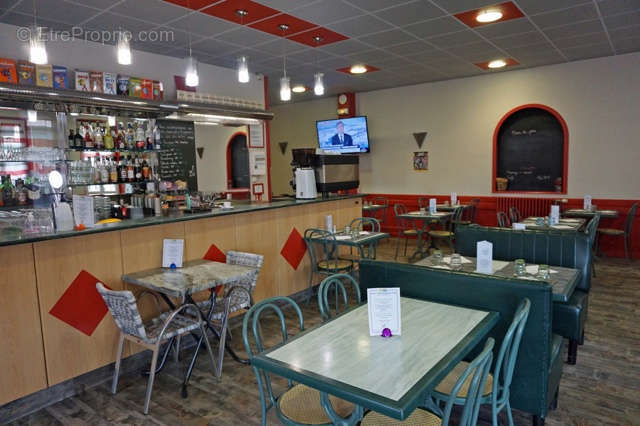 Commerce à JALIGNY-SUR-BESBRE