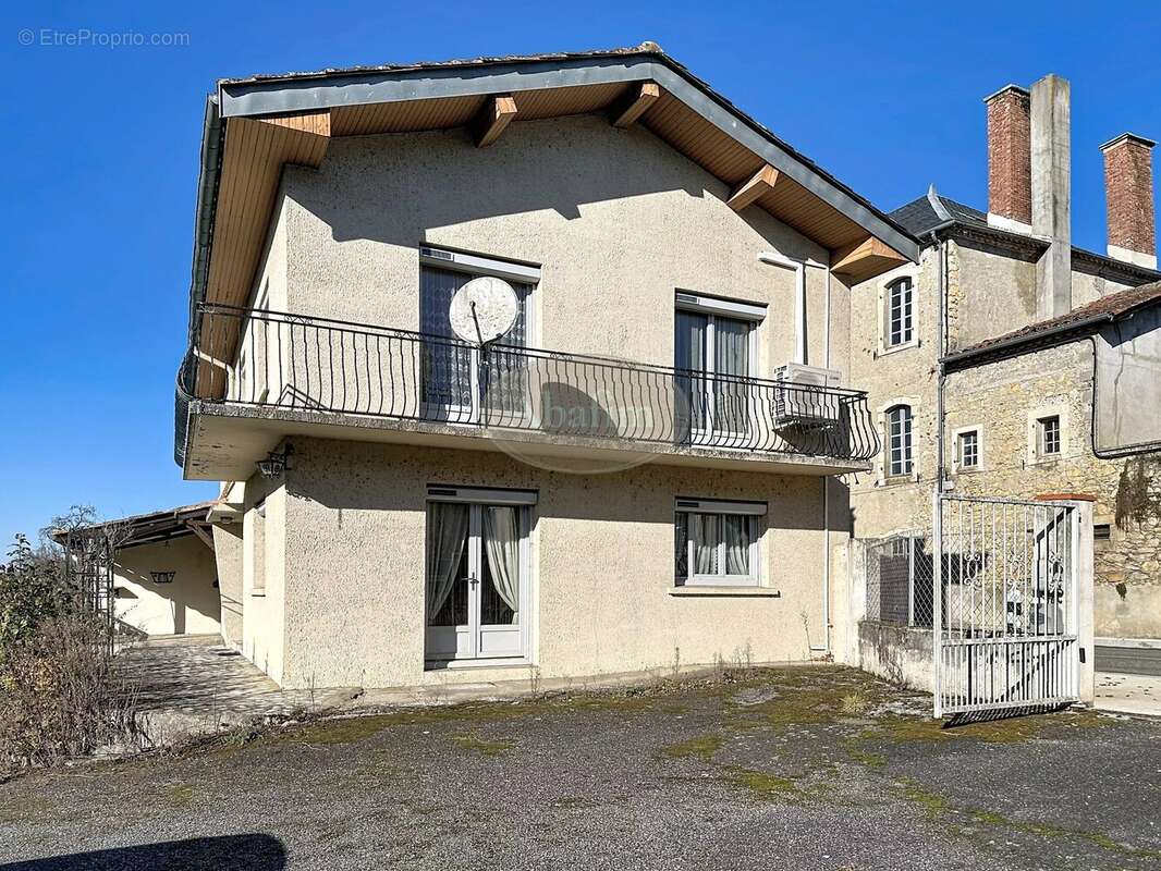 Maison à SALIES-DU-SALAT