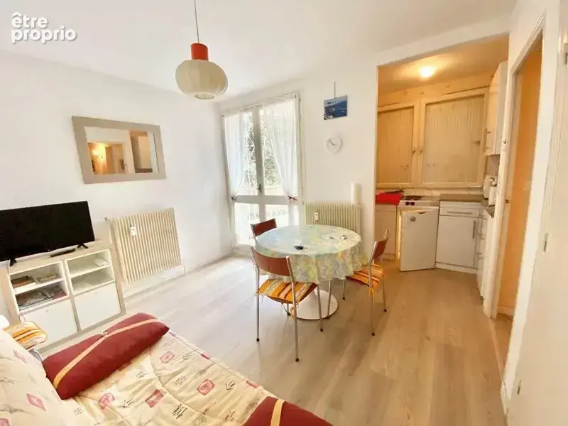 Appartement 2 pièces 31 m² à vendre à Greoux-Les-Bains (04800) - photo 2