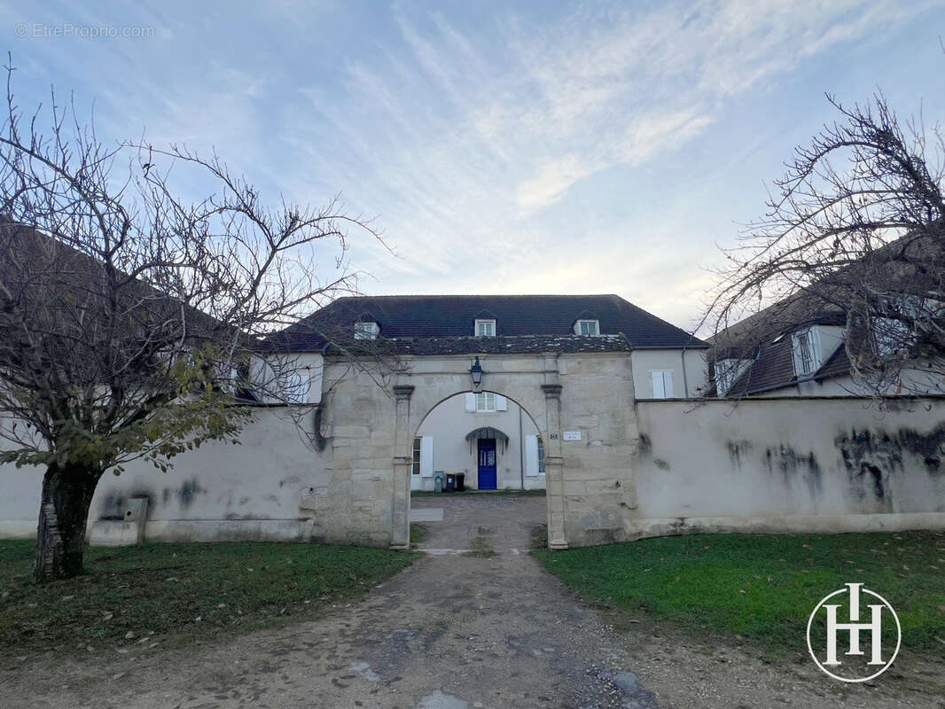 Appartement à SAINT-AMAND-MONTROND