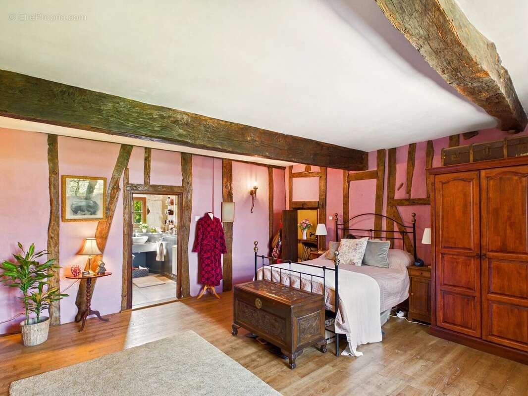 Magnifique maison médiévale avec annexe indépendante dans un village près de Lauzun - photo 9