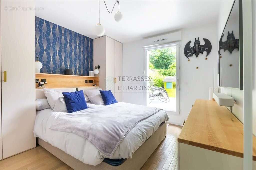 Appartement à VILLE-D'AVRAY