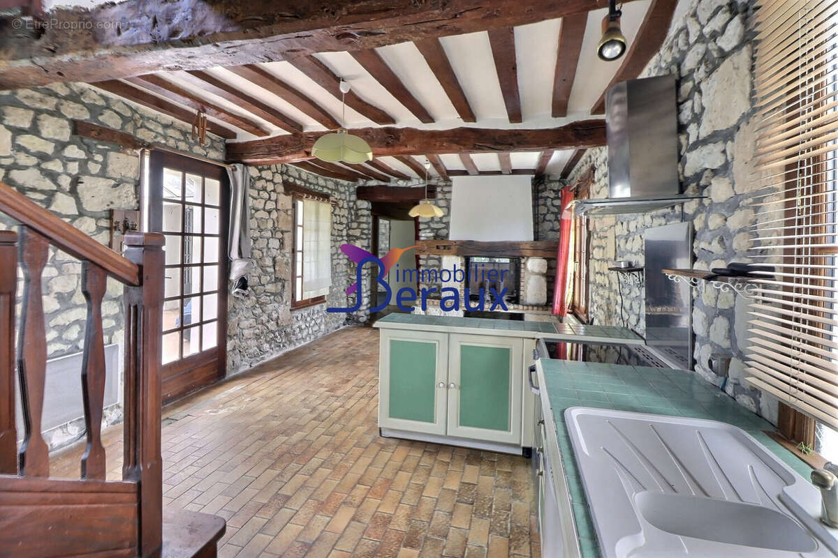 Maison 133 m² à Saint-Pierre-De-Manneville  - photo 2