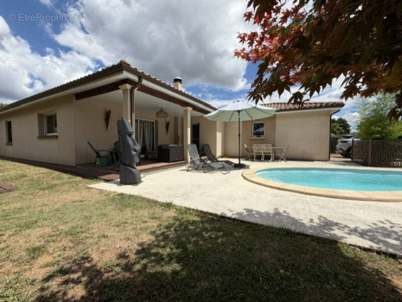 Maison à LE HAILLAN