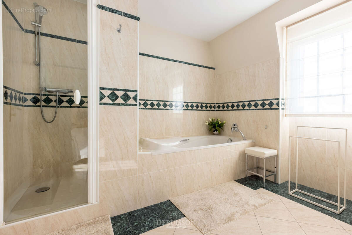 Maison à ANZIN-SAINT-AUBIN