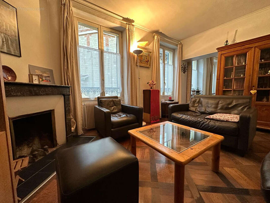 Maison à MAISONS-LAFFITTE