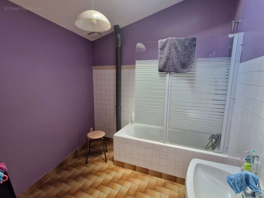 Charmante maison  en pierres bourg d'ARRADON - photo 4