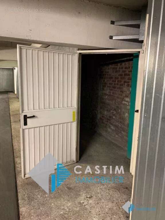 Parking à PARIS-14E