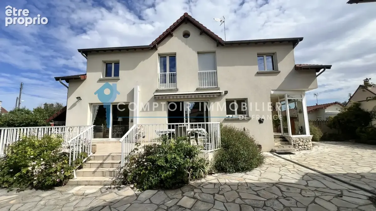 Propriété avec maison 260m2 et dépendance aménageable - photo 8