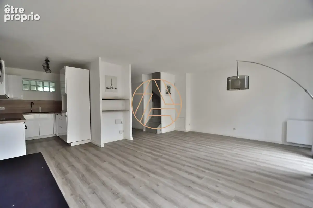 Maison 5 pièces 89 m² à vendre à Saint-Maur-Des-Fosses (94100) - photo 2
