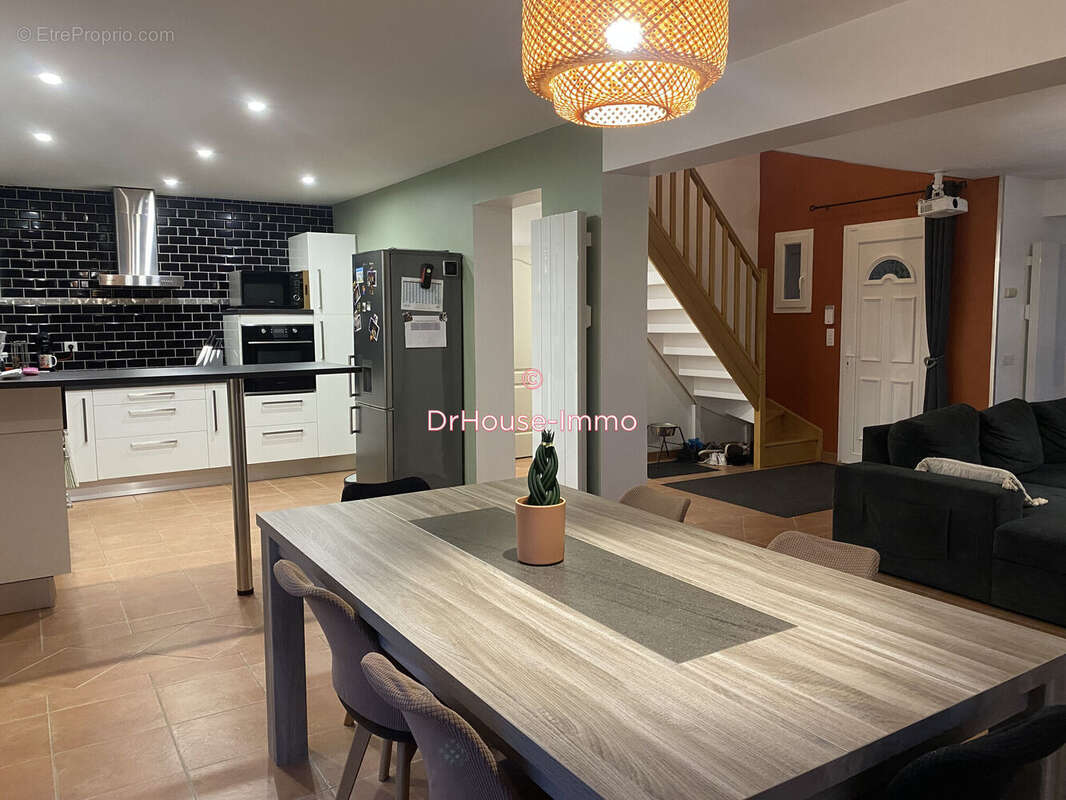 Maison à NOTRE-DAME-D'ALIERMONT