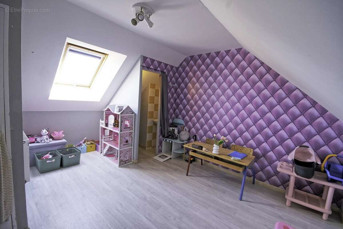 MOULINS EN BESSIN - Ensemble immobilier (maison & dépendance) - photo 11