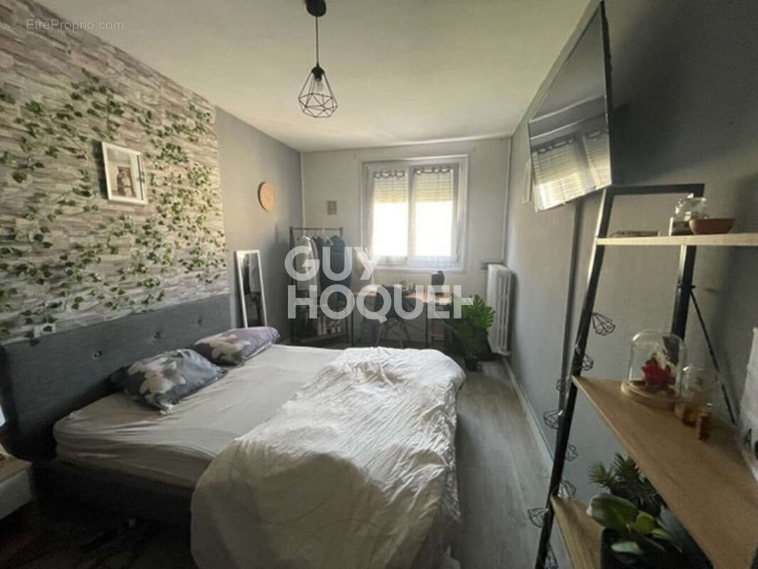 Maison à FERE-CHAMPENOISE